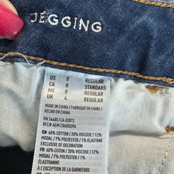 * ❤️ AMERICAN EAGLE  Open Road embroidered distressed jegging  SIZE: 0 - Picture 8 of 11